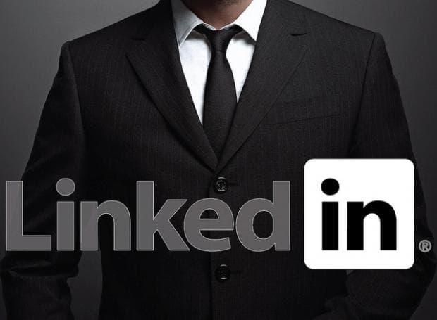 Les autres compétences recherchées sur Linkedin : corporate law and governance, software QA and user testing, mobile development 