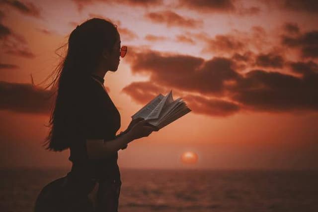 Les Femmes Savantes de Molière : résumé et analyse