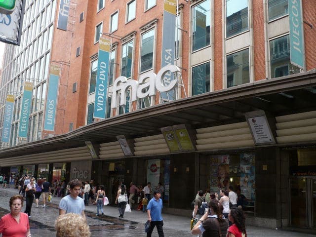 Analyse SWOT de la Fnac