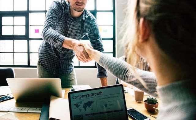 Exemples de grandes fusions et acquisitions en 2016 et 2017