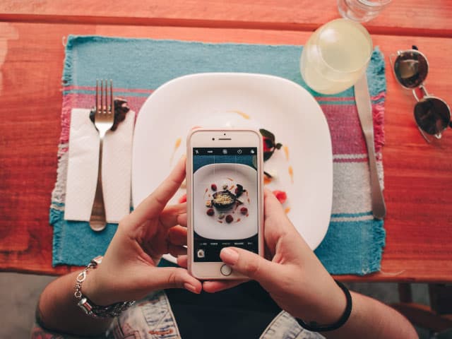 Les influenceurs et l'agroalimentaire - 10 idées de sujets de mémoire